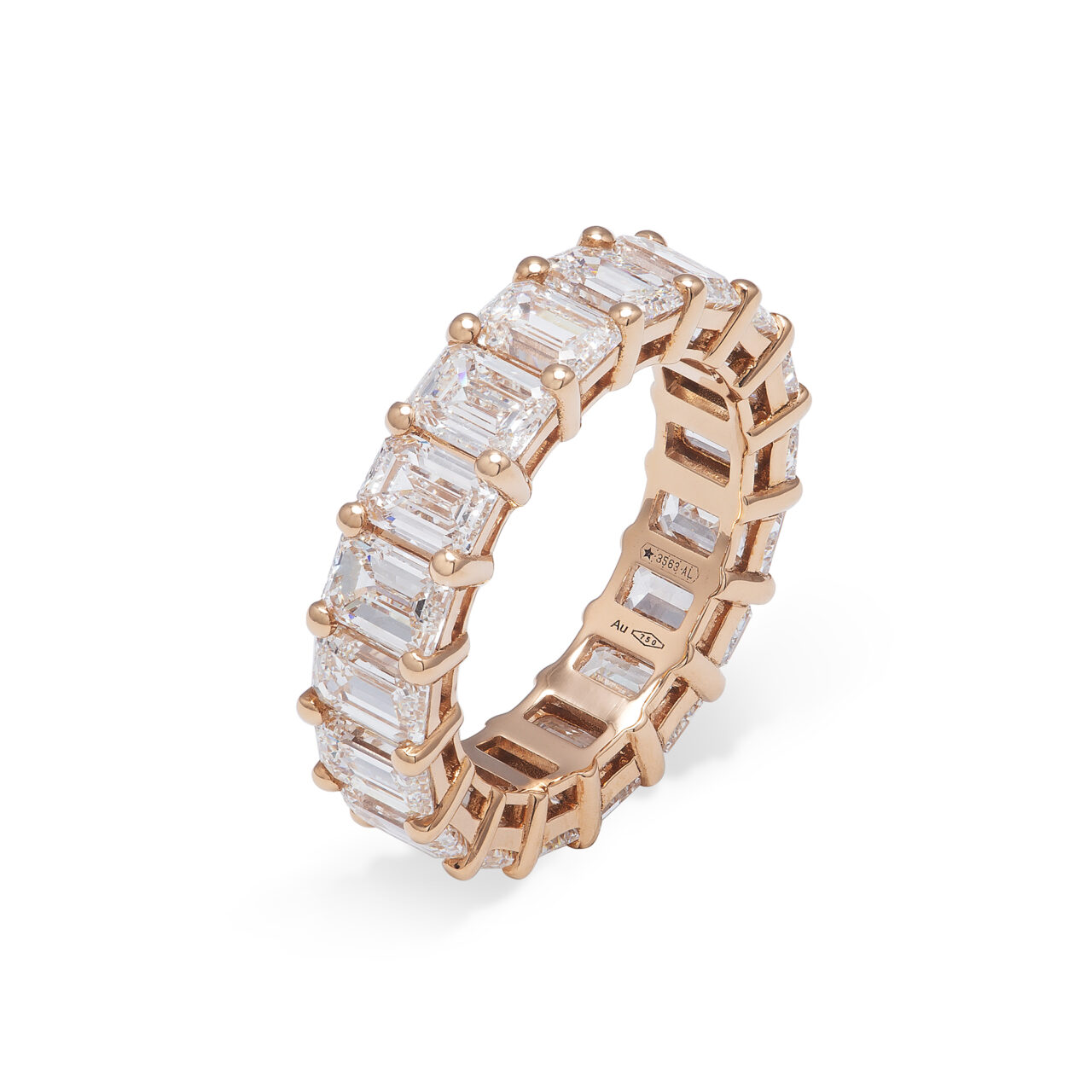 Eternity ring in pink gold and diamonds
