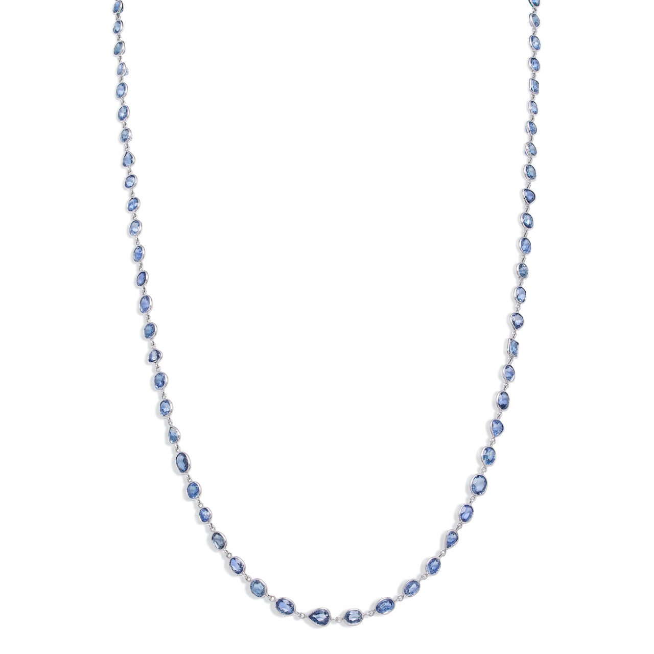 Necklace with settings with sapphires in white gold